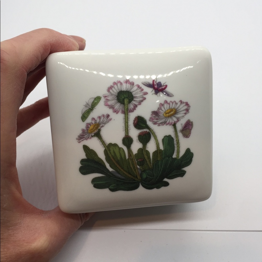 Portmeirion Botanic Garden trinket box